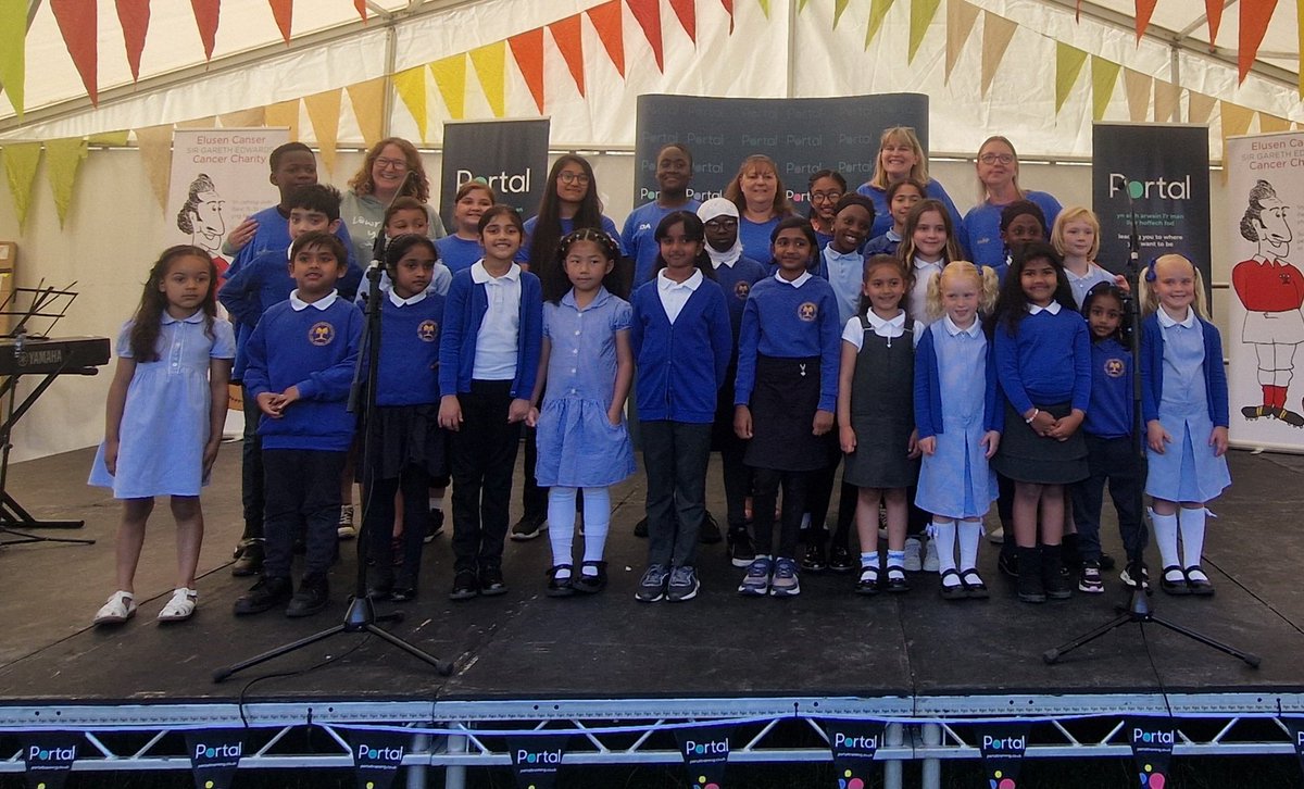 nppschool's tweet photo. Diolch yn fawr @Tafwyl for inviting us to sing again this year. We had a lot of fun learning our new welsh songs and so did our families. 😀🏴󠁧󠁢󠁷󠁬󠁳󠁿 #nppschllc #nppschexpressivearts https://t.co/kR8gH0L8Sp