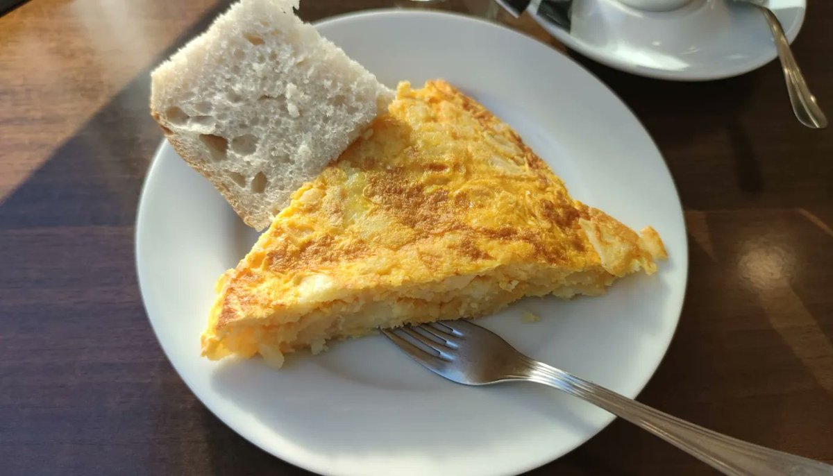 Por si os entra el hambre entre competiciones deportivas de hoy, toma crítica.

𝐑𝐞𝐬𝐭𝐚𝐮𝐫𝐚𝐧𝐭𝐞 𝐂𝐞𝐫𝐫𝐨 𝐋𝐚𝐫𝐠𝐨
👉 aunpillastortillas.com/restaurante-ce…