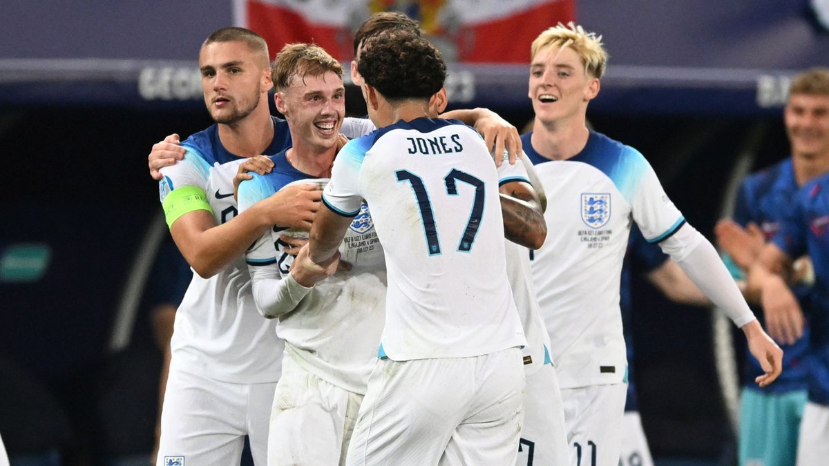 jamieh7's tweet image. How much would you pay for an England Euros win?
Now go and have that on Spain, and if the dream does fail to materialise (again) at least you've paid for the night.