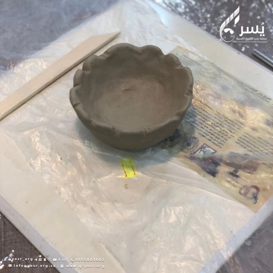 yosr_org's tweet photo. 📸| #توثيق 

بعض أعمال الطّالبات في اليوم الأوّل من ورشة "فن التّشكيل على الفخار" ✨

ضمن سلسلة لقاءات البرنامج الصّيفي نادي #بيادر للفتيات، بدعم من #أوقاف_الضحيان
  
🎙️تقديم: أ. غدير بنت خالد أبو نار

#جمعية_يسر_للتنمية_الأسرية https://t.co/KwOWd99ERQ