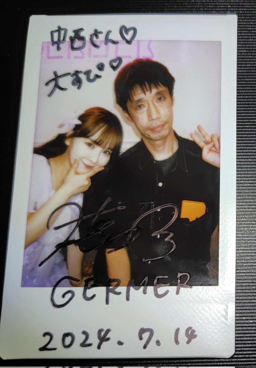 eec5a's tweet photo. GERMER(じぇるめ)に行ってきました✨
平松可奈子さんゲスト出勤🍷
久しぶりのアルコールで後半はフラフラ😅
可奈子さんデザインの衣装もキャストさんたちもすごくかわいい💞ドキドキでした。かなふぁむと楽しい時間を過ごせました☺また来たいな。
#じぇるめ
#GERMER
#平松可奈子 https://t.co/MkzHnLbh24