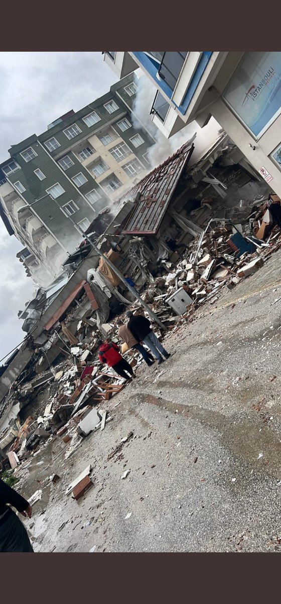 alizeugma2006's tweet photo. Bugün tam #524GünOldu
#Hatay Güzelburç mahallesi Zümrüt sokak İlke apartmanı.
6 Şubat depreminde yıkılan binada bulunamadılar.
#İlkeApartmanı25KisiNerede 👇
Kayıplar!
Adlarını ve yüzlerini unutmayın.
#DepremiUnutmaUnutturma
@TC_icisleri @saglikbakanligi
@HatayValiligi https://t.co/eqSjfYsvGi