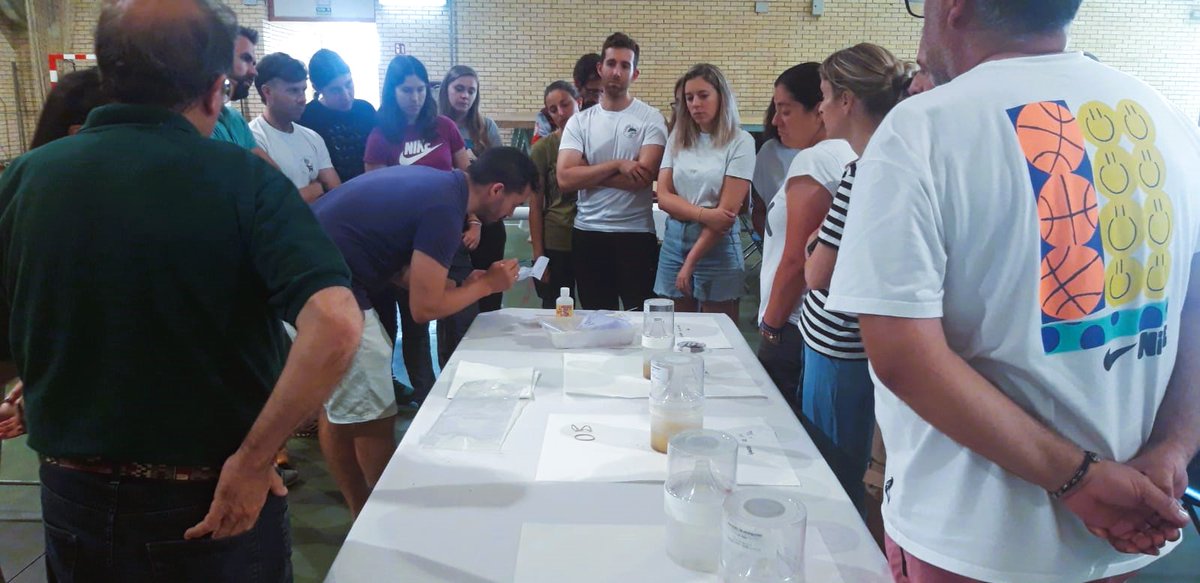 Un placer participar como docente junto a otros grandes colegas y amigos en el #XXII Curso de Entomología Sanitaria y Control de Vectores de <a href="/unizar/">Universidad Zaragoza</a>, dirigido por #JavierLucientes y #SarahDelacour, formando para identificar #flebotomos, uso trampas y procesado de muestras.