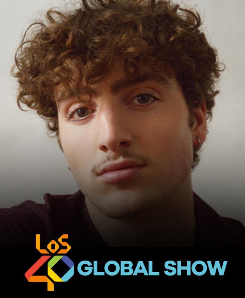 40GlobalShow's tweet photo. Llega nuestra lista invitada de la semana. Hoy @TonyAguilarOfi repasa cómo está el TOP 5 del #Eurochart. La lista europea de singles incluye a @Eminem @Artemas___ #FloyyMenor #CrisMJ @SabrinaAnnLynn @bensonboone. Quién será número 1? https://t.co/Tw8T4Ai66w