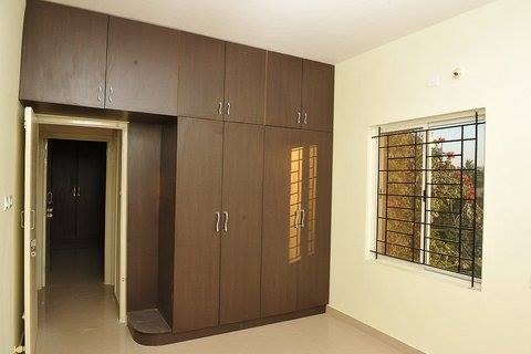 MeeraJhalani's tweet photo. @BangaloreRoomi looking for a flatmate to share a 2bhk in hrbr or hbr layout 1.
Rent: 30k https://t.co/NAU9LpLf5g