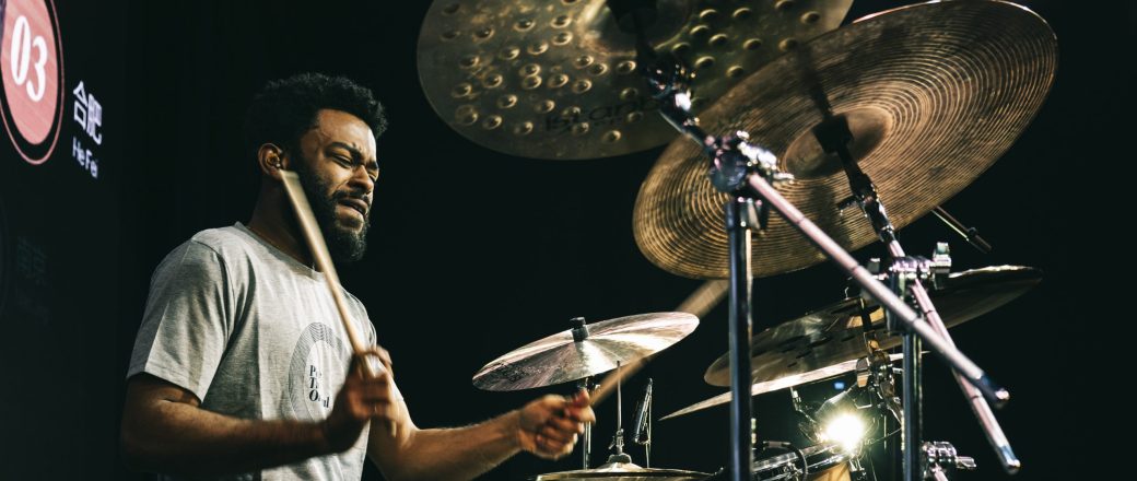 CapitalJazzClub's tweet photo. #NowPlaying, 'Find My Way', off #JonathanBarber, & #VisionAhead's *Legacy Holder*. (2020). The #CapitalJazzClub984, with #JacobAsiyo, & @KaimaMwiti.
Jonathan Barber: Drums
Godwin Louis: Alto Saxophone
Taber Gable: Fender Rhodes
Andrew Renfroe: Guitar
Matt Dwonszyk: Bass. https://t.co/iYZTlp5nH6