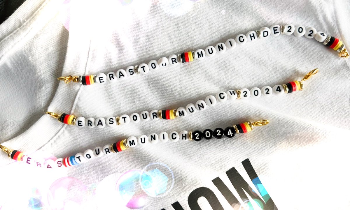 Boomer_Whitaker's tweet photo. 13 days and counting!!! Can’t wait to have my daughters join me in Europe for my first TS concert! Travel safe everyone 💙🇺🇸🇩🇪🎤✨🍻🥨
#Travelnurse #ErasTour #SwiftyoverFifty #TaylorSwiftTheErasTour @taylorswift13 @taylornation13 https://t.co/X3NLFy0X0S