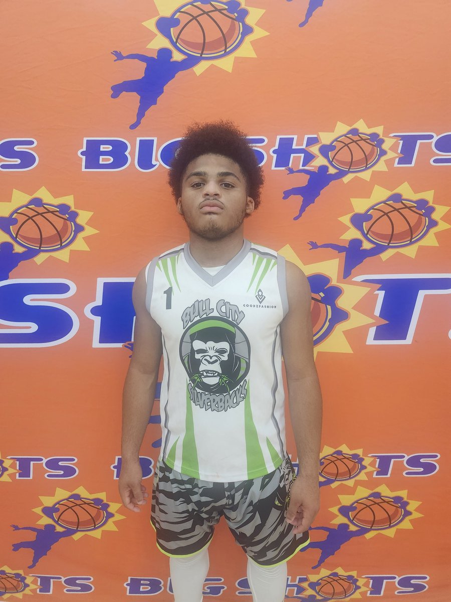 BigShotsGameMVP's tweet photo. #BIGSHOTS #MyrtleBeachLive

15U Gold 

Bull City - 59
#21 Davin Ayers - 24pts
#1 Jamont Moore - 13pts

TN Run - 39
#40 Wesley Schwitters - 17pts

@BigShotsGlobal https://t.co/FaTc7ohb8G