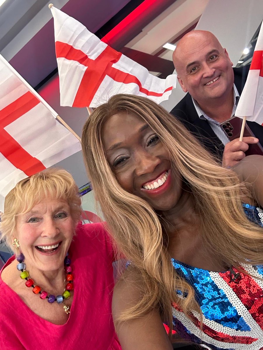 brit_battleaxe's tweet photo. Bit of flag waving on @gbnews with @Nanaakua1 #DannyKelly https://t.co/3nRMGgkSFX