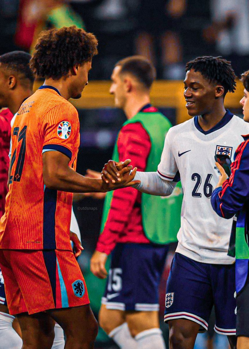 Ed Gadgets Centre2  tweet media