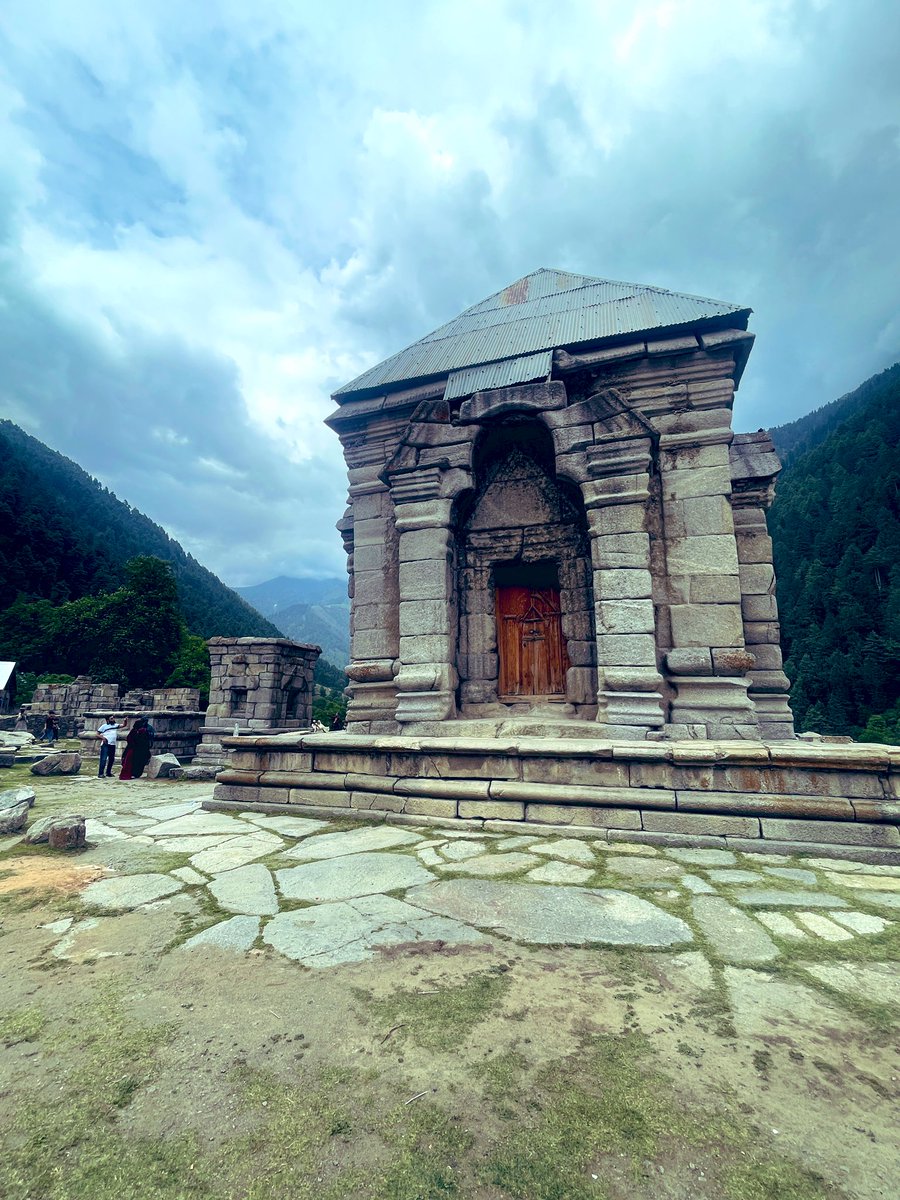 rizwan_uzzaman's tweet photo. The Naranag temple in District Ganderbal (J&amp;k) It is one of the important archaeological sites of the country. Temple is dedicated to Shiva ji and was built by Lalitaditya of  Karkota Dynasty in the 8th century AD. @narendramodi @OfficeOfLGJandK https://t.co/S2MEPRSNJk
