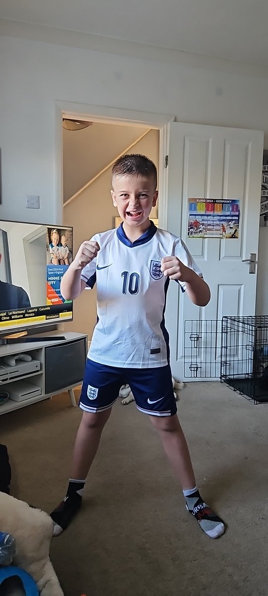 robbiedns's tweet photo. Finlay ready for the game #SSNThreeLions https://t.co/9v2gPa822C