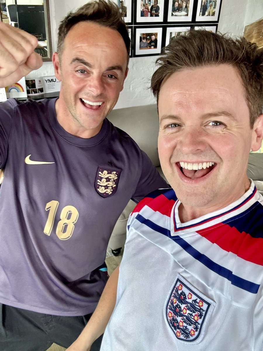 antanddec tweet media