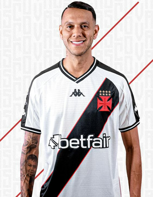 GSdz11UWEAAZsrC?format=png&name=small