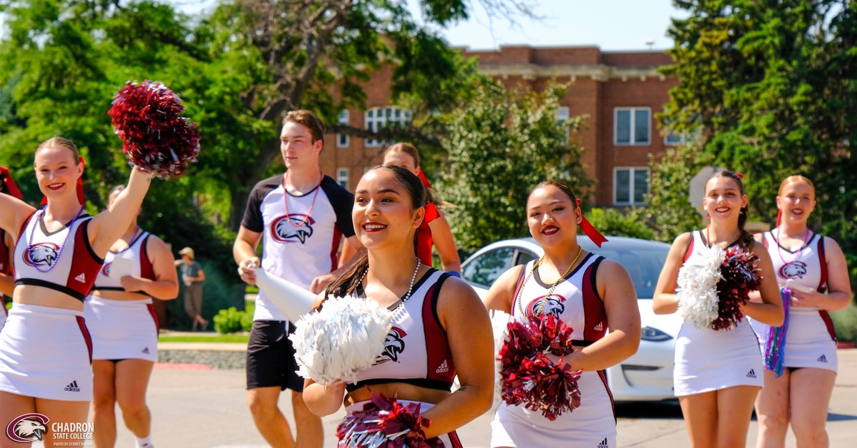 chadronstate's tweet photo. CSC Spirit soaring into Fur Trade Days 🦅☀️🥳 #chadronstatecollege #cscspirit #csceagles https://t.co/QX8FbqocWn