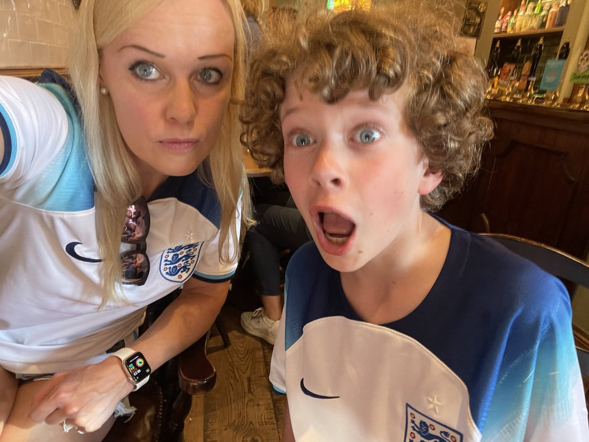 A Kiwi and a German walked into a pub.