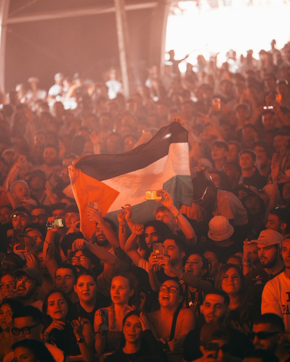 LESARDENTES's tweet photo. HISTORIQUE. https://t.co/HaOZLwFZR7