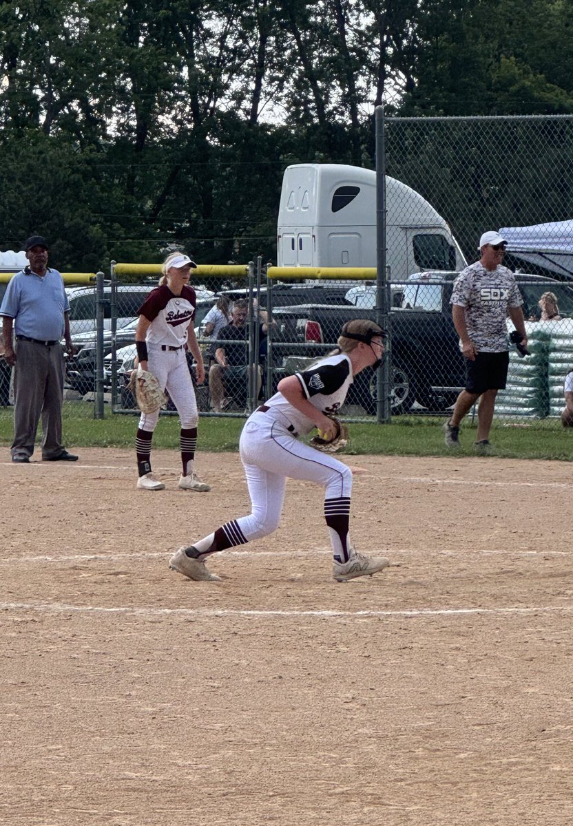 camdreiling47's tweet photo. My first official tournament with Indiana Batbusters Iwema was cut short due to rain. However, we were battling through tough pool play and managed to get two games into bracket before the rain came. I am excited to see what the next tournament will bring! @Batbusters_IN @GilmourSoftball @NCAASoftball