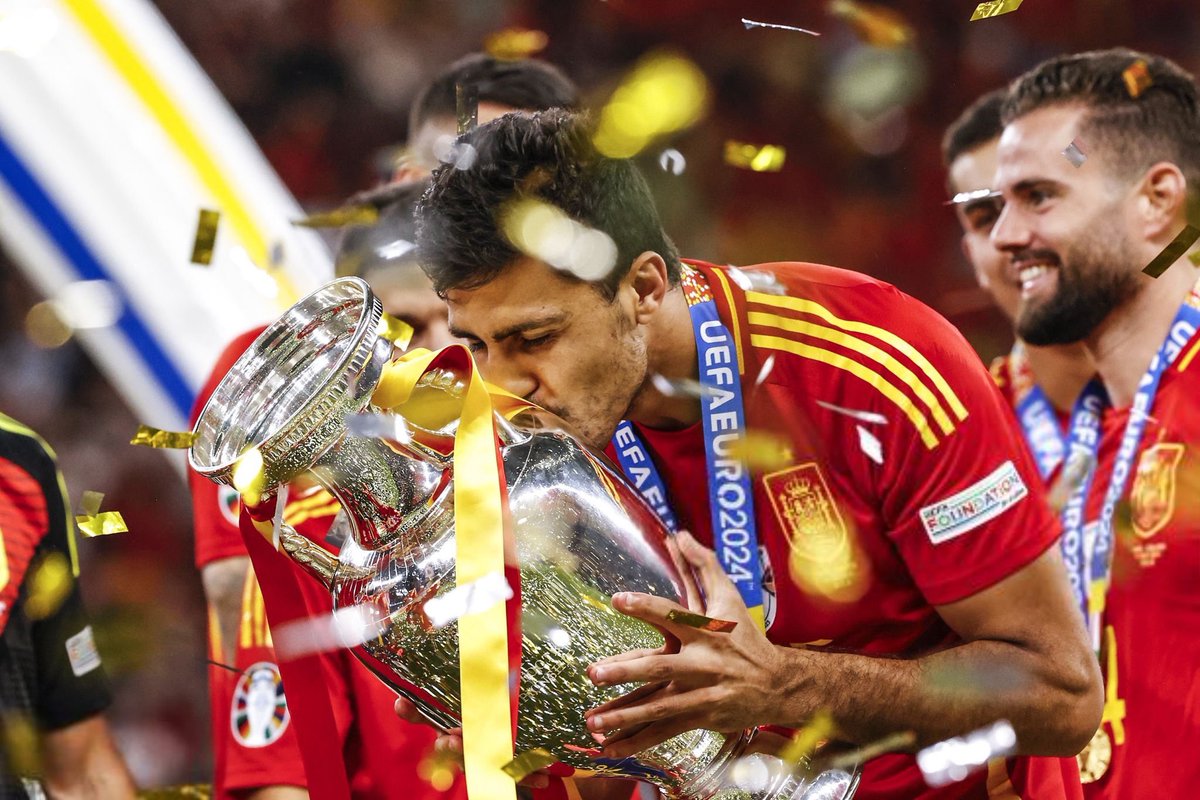 2has_'s tweet photo. Rodri #EURO2024 https://t.co/1vJw9UGM7G