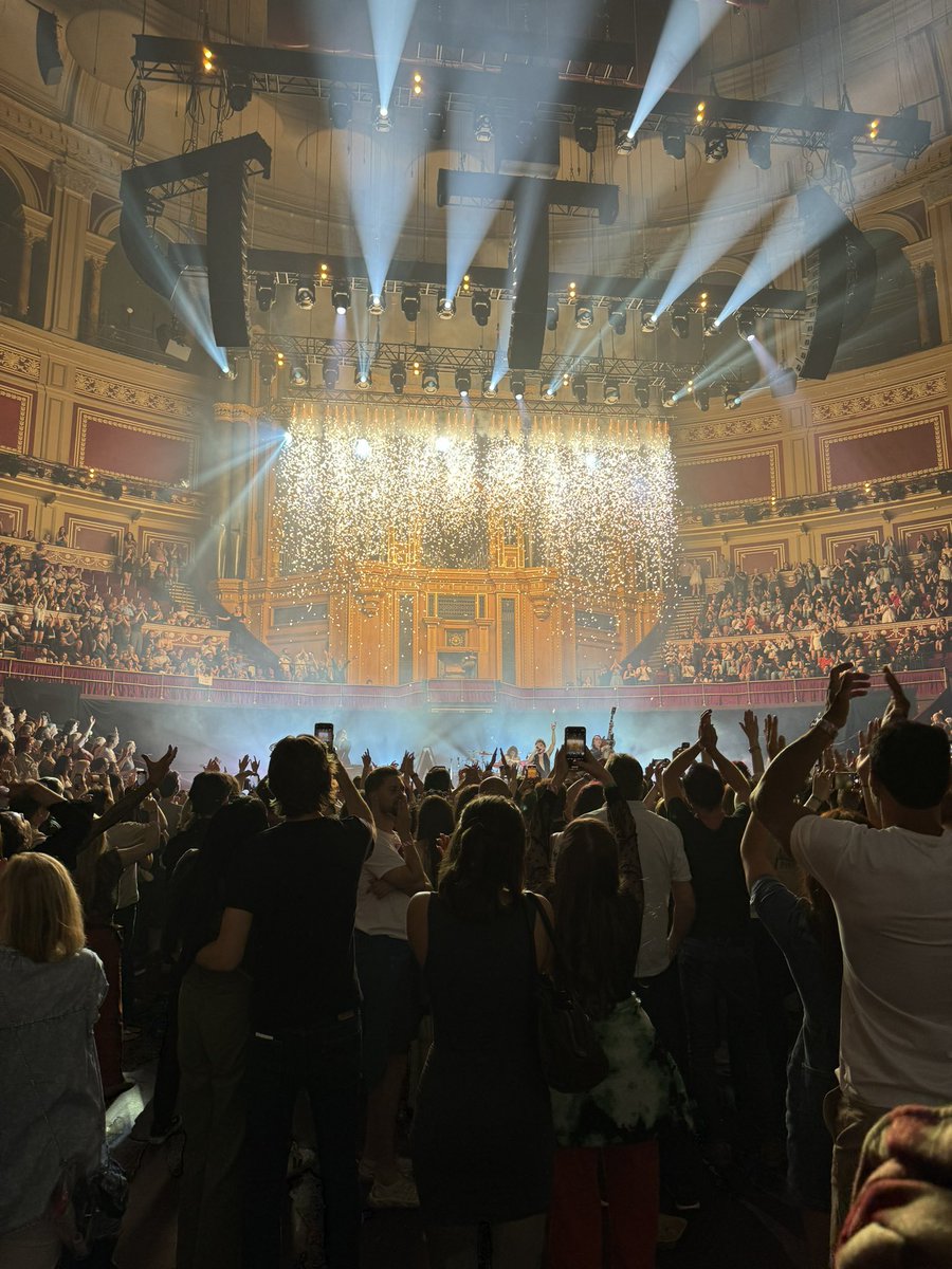 ryanmo1977's tweet photo. Blown away by the @GretaVanFleet gig at the @RoyalAlbertHall tonight. One that won’t be forgotten in a hurry! https://t.co/R6MsV3HYBb