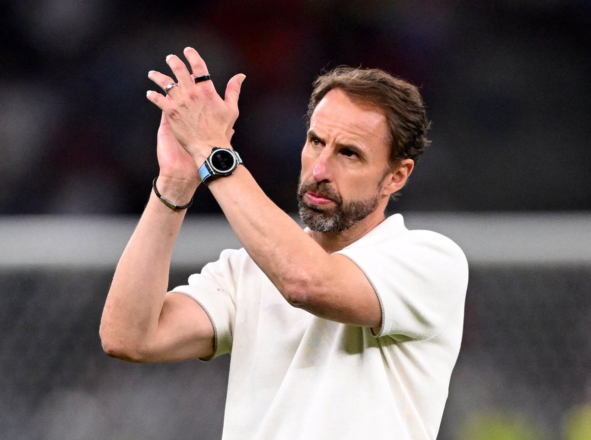 🚨🏴󠁧󠁢󠁥󠁮󠁧󠁿 Gareth Southgate on his future: “I don’t think it’s good moment to decide these things”.

“I need to have those conversations with important people behind the scenes. I'm not going to discuss that publicly first”.