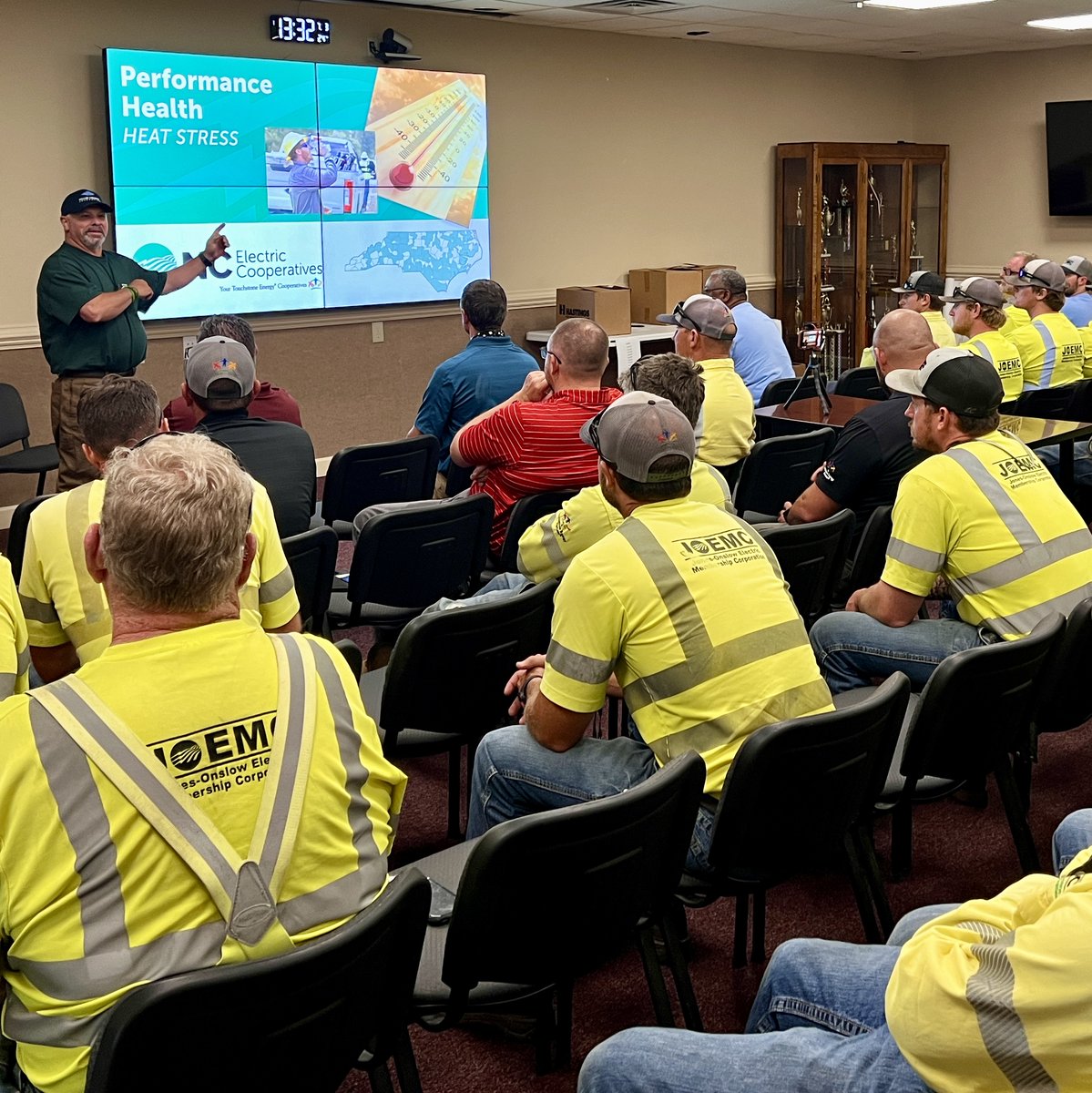 #SafetyFirst! This month, JOEMC employees came together to learn the dos and don'ts of working in hot weather. At #JOEMC, safety is our top priority. We are committed to ensuring our crews are trained to recognize and respond to any issues that may arise in the field.