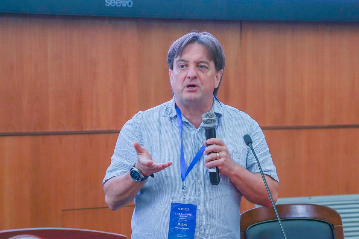 QuantHistoryHKU's tweet photo. Day 1 of the 10th International Symposium on #QuantitativeHistory saw inspiring research from our keynote speakers. Our advisory board members in action: 📉📈Stephen Broadberry @UniofOxford explored "Innovation and the #GreatDivergence", while 🛣️ Hilde De Weerdt @hild_de @EMHLeuven @IISG_Amsterdam re-examined the social history of Pre-Twentieth-Century Infrastructures. 📊 Our very own Co-PI Cameron Campbell @hkust discussed #BigData for the study of Late Qing Elites, and 📚Tuan-Hwee Sng @NUSingapore revisited GW Skinner by counting counties in Song China. Also, big thanks to all paper presenters, discussants and session chairs at the great parallel sessions! 🙌

@GhassanMoazzin @w_diao @heqicai185521 @sijie_hu @KevinHong1991 @zhao_yiling @TedZhang1996 @ChichengM @PeiyuanLi8 @ziangliu_hist @hdeng93 @LilacZhao & many others 

#QH #QHSummerSchool #SummerSchool2024 #QHSymposium #QHSymposium2024
#HKUBusinessSchool @QuantHistoryHKU @HKUFBE @hkihss
@HKUniversity @RenminUniv @sjtu1896