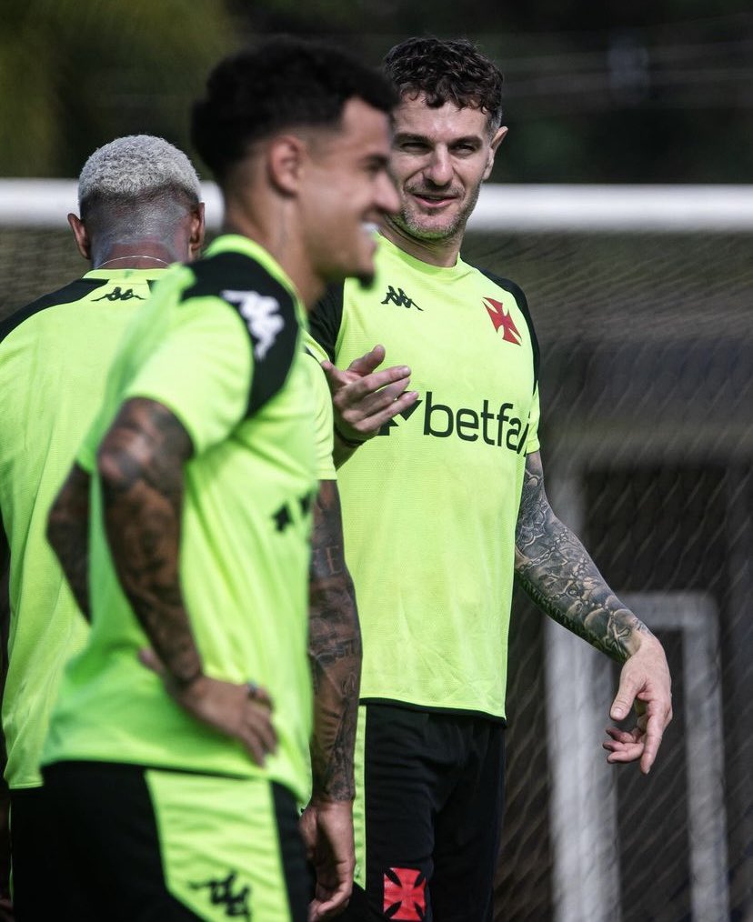 midiavascaina's tweet photo. 💢| A foto perfeita existe SIM 😍😍

📷| Leandro Amorim https://t.co/62q6SOxqWA