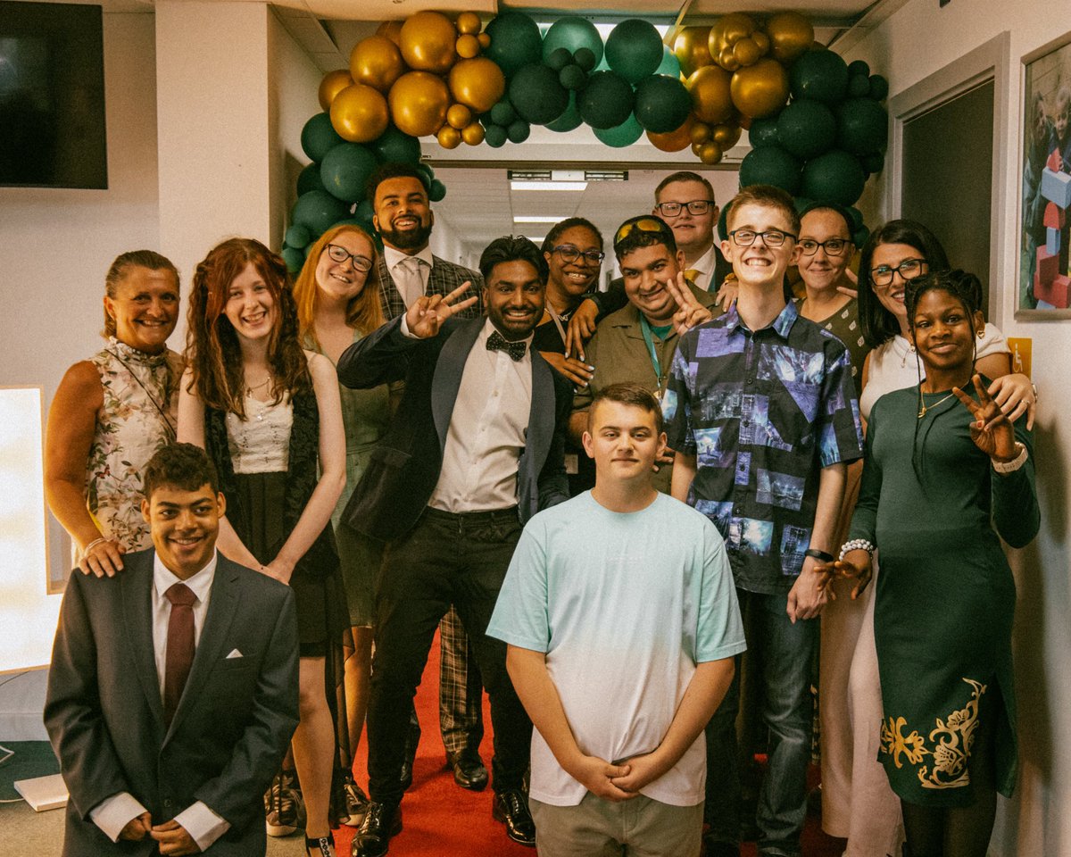 ValleyAddington's tweet photo. Some more amazing images from Prom 2024 #WhereSpecialHappens https://t.co/13zMD3JbXK