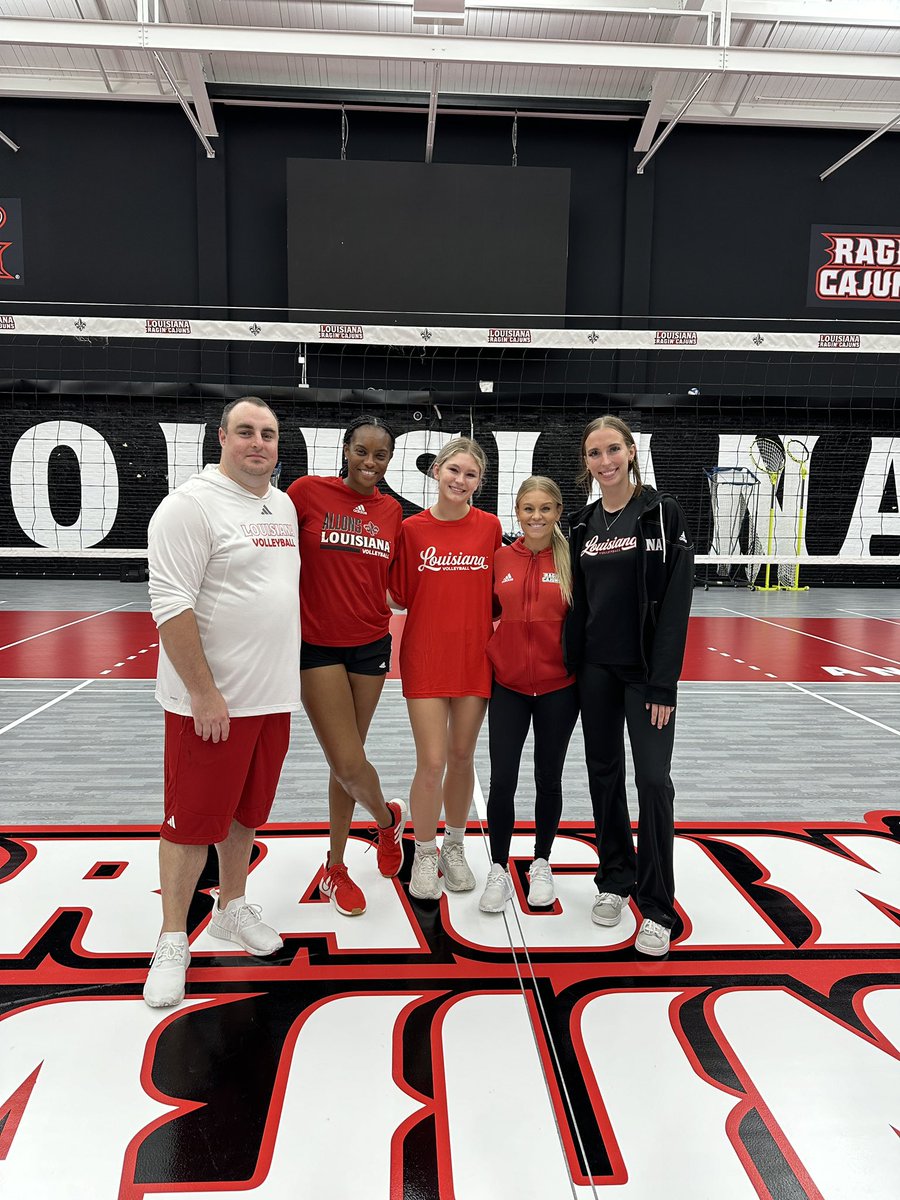 Thank you so much <a href="/RaginCajunsVB/">Louisiana Ragin’ Cajuns® Volleyball</a> players and coaches for hosting an amazing elite camp! I really enjoyed improving my game and seeing the campus!