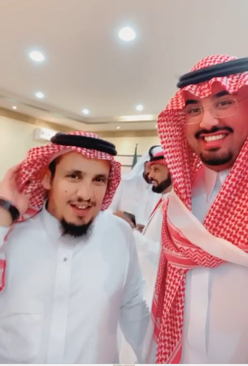 benbeses4law's tweet image. سعدتُ هذا المساء بمقابلة صاحب السمو الأمير: سعود بن محمد بن سعود الكبير آل سعود وسمو ابنه: محمد. وفقهما  الله.