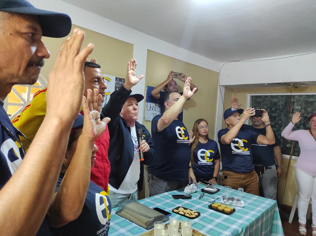 #14Julio | ¡SEGUIMOS FORTALECIENDO EL ENCUENTRO CIUDADANO!

De la mano de nuestro Pdte Regional <a href="/TonyGeara/">Tony Geara</a> le damos la bienvenida a #49NuevosLíderes a la familia de <a href="/EnCiudadanoVzla/">Encuentro Ciudadano</a>, de la mano de la coordinación de Políticas públicas sectoriales⤵️