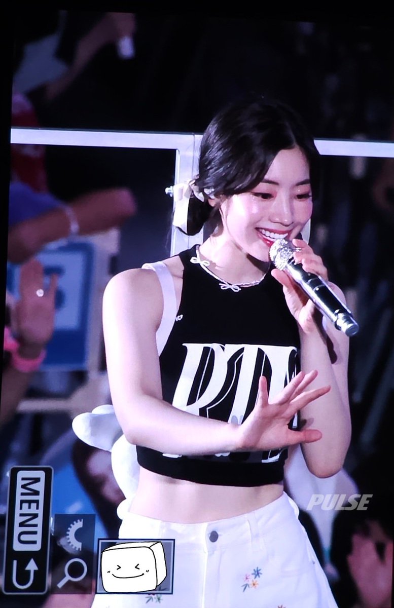 dahyunzone's tweet photo. she's so perfect 

#DAHYUN #다현 #ダヒョン @JYPETWICE https://t.co/k8wsOWdcvy