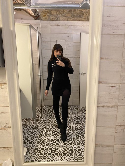 Guess my height  I&rsquo;ll follow back 5 people who get it right https://t.co/zibvaReFTa<a href="/tag/throne"class="tags"><span>#throne</span></a><a href="/tag/wishlist"class="tags"><span>#wishlist</span></a>