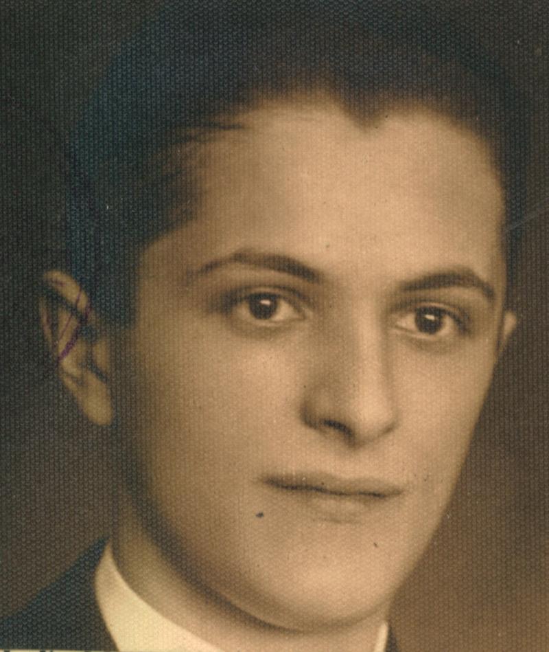 Auschwitz Memorial tweet media