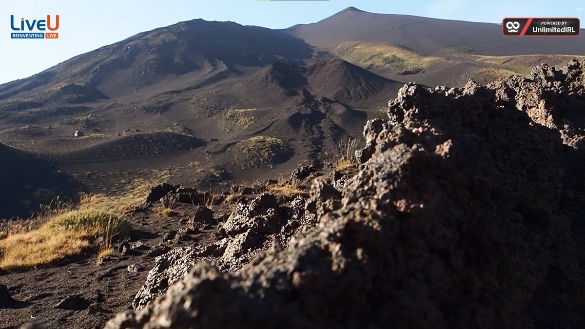gaspard__tv's tweet photo. Un stream EXTRAORDINAIRE! Des vues à couper le souffle, des paysages lunaires. Quel privilège de pouvoir streamer ça sur @TwitchFR ! Vous l’avez loupé ? On pousse l’exploration de l’Etna demain à partir de 10h https://t.co/h4dtJaI5yf