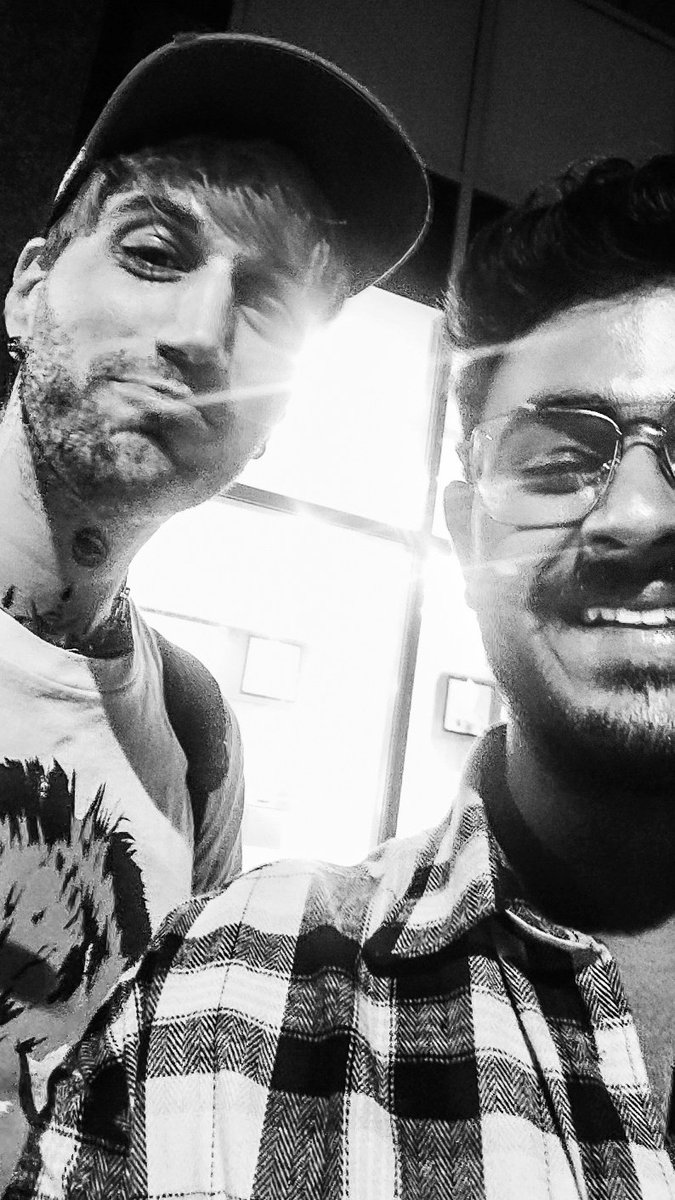 DimoKaMusic's tweet photo. Super fun meeting @JimmyPeTGO today! Amazing energy! Good have you in the city my mann🚀🥂 https://t.co/Lm3RzzJBxY