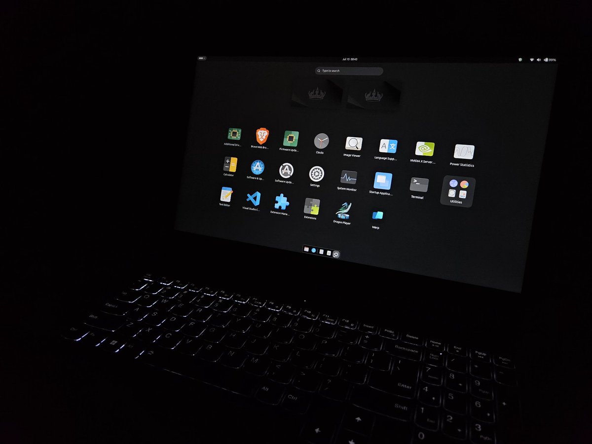 amannhq's tweet image. Finally switched from Windows to Linux! 🐧💻 
#NewOS