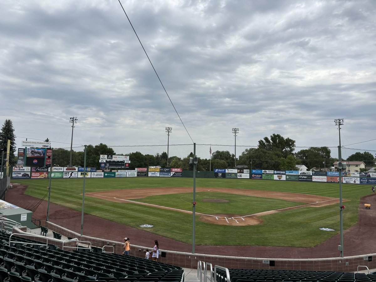 First half finale today as the Mustangs hope to avoid a sweep against the Idaho Falls Chukars

Mustangs (21-26) vs Chukars (20-27)

James Deloatch (2-4 12.77 ERA) v Garrett VanDeventer (0-3 9.60 ERA)

Coverage 1:45 p
1st pitch 2:05 p
ESPN910/105.5FM
espnbillings.com