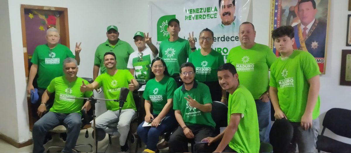mocevnacional's tweet photo. 🇻​​​​​🇴​​​​​🇹​​​​​🇦​​​​​ 🇻​​​​​🇪​​​​​🇷​​​​​🇩​​​​​🇪​​​​​ 💚
Equipo del @partidoverdeven del Estado #Lara, trabaja para seguir avanzando en la Organización de la militancia en el territorio.
Rumbo a la reelección del presidente   @NicolasMaduro 🇻🇪✊.
#VenezuelaUnidaAvanza https://t.co/ygFxIjidRG