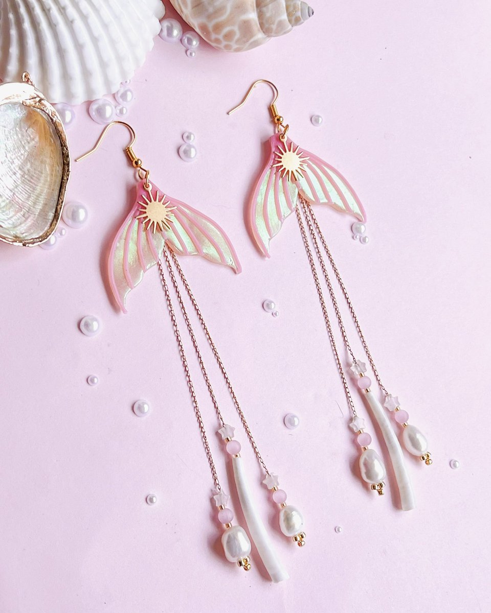 clayandrain's tweet photo. mermaid tails 🧜🏼‍♀️🫧✨ https://t.co/k3Pgi0kXSj