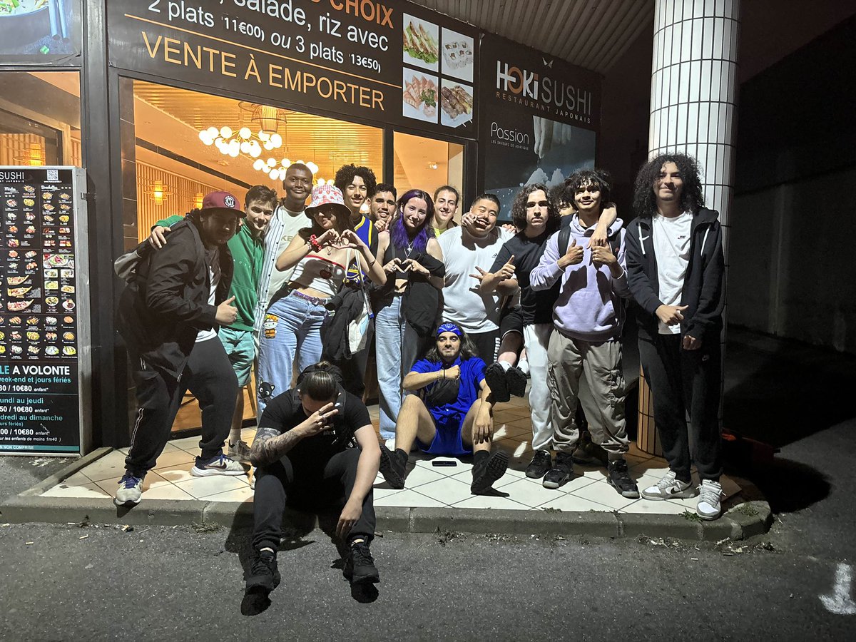 _shadow_carbon's tweet image. Merci à tout ceux qui m’ont fait passer un bon week-end malgré que je devais taffer, c’était super la JE j’espère qu’on se reverras tous. 
Je vous aime les gars. ❤️🙂
#LesBannisDeEbtv