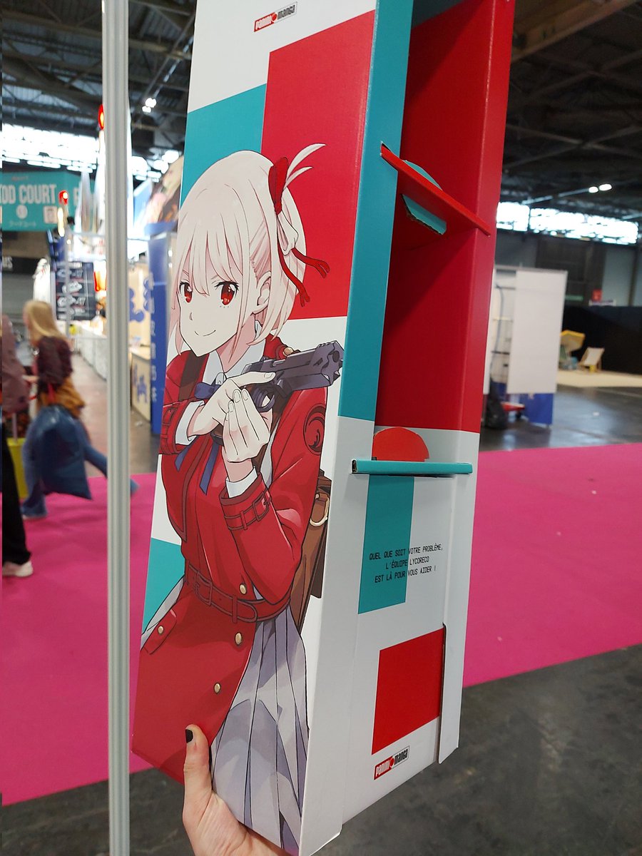 Me_X_Celica's tweet image. turns out when conventions are closing you can just take stuff