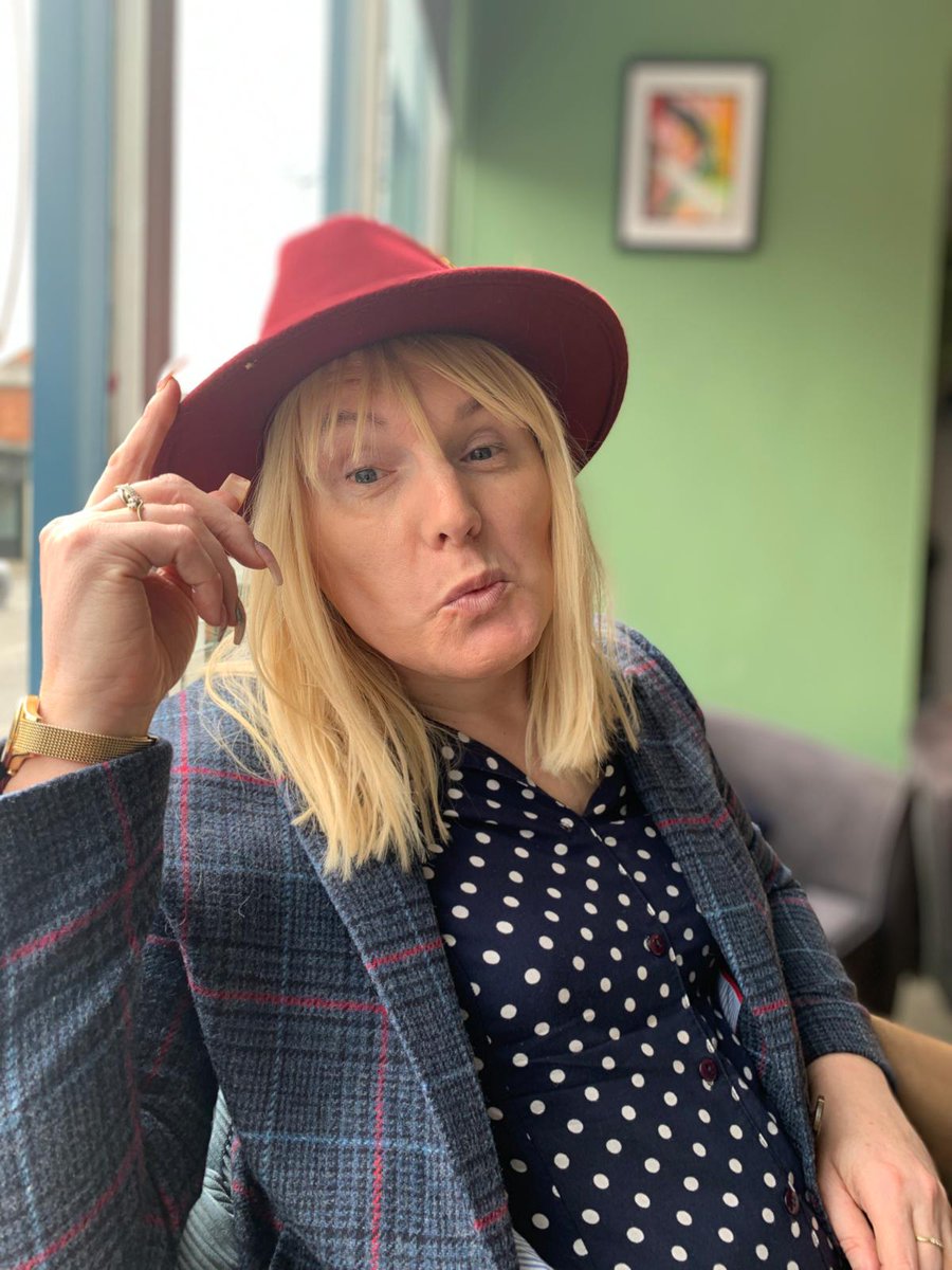 Flapper80's tweet photo. Looking good and stylish.  XX ❣ https://t.co/Ons6QUBSnA