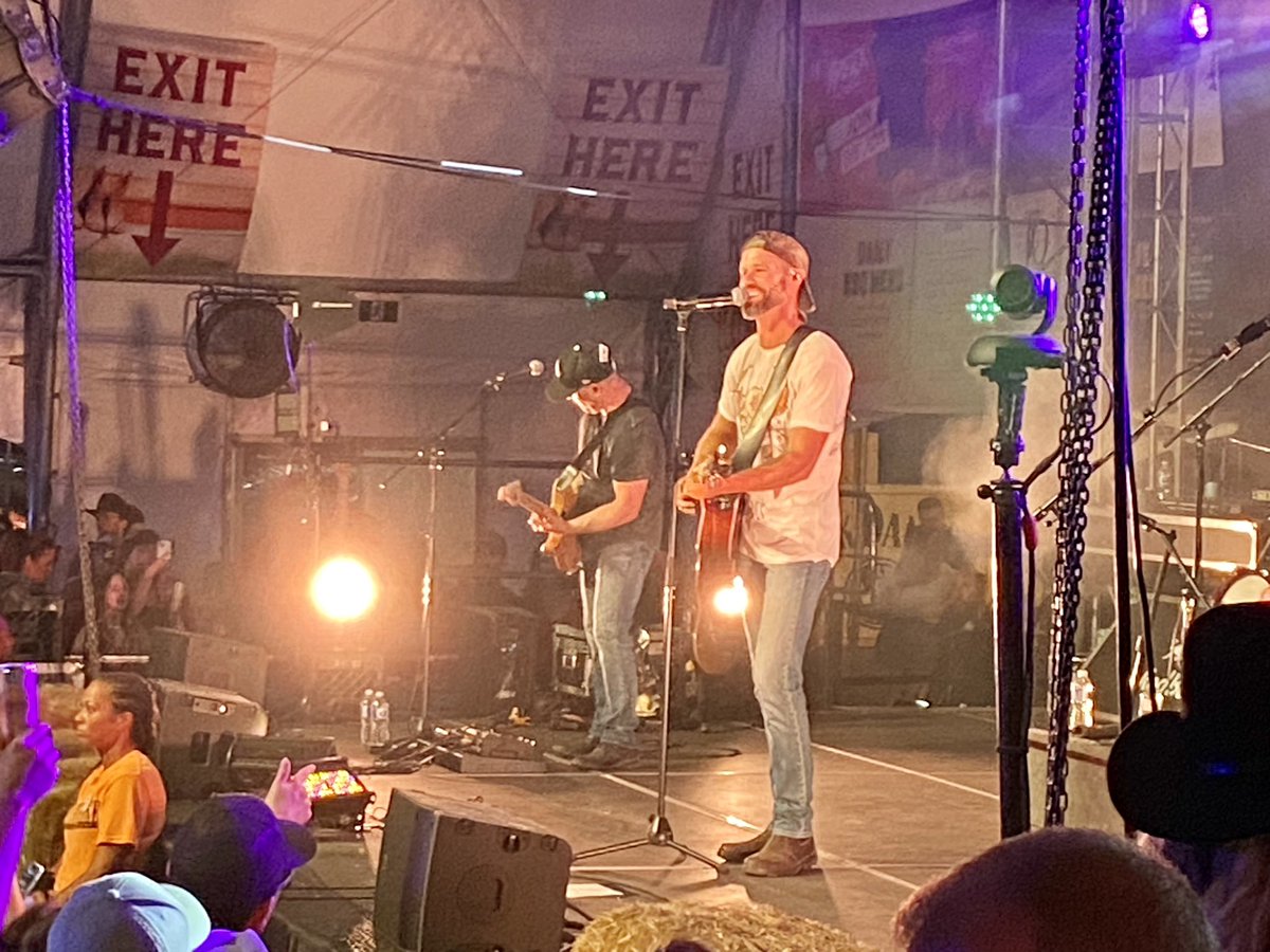 Ted Henley tweet media