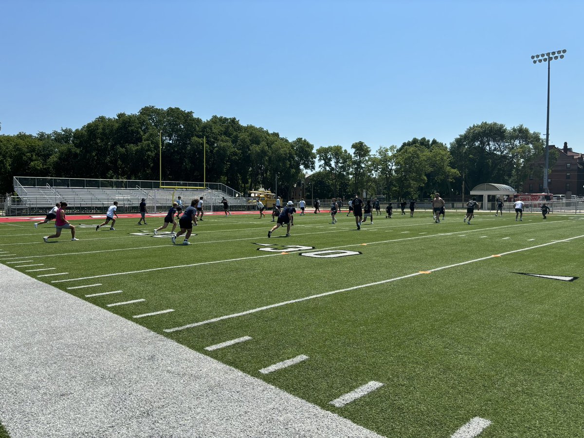 MMULancersFB's tweet photo. A little summer fun embracing the heat !! 😎
#Family #TheMount #GoldenStandard https://t.co/qYTEo1oaVK