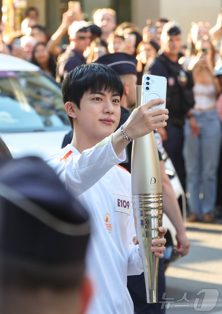 러브모드 tweet media