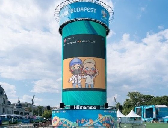 teaandfrozenpea's tweet image. Larry at                    Larry at
Euro2020             Euro2024