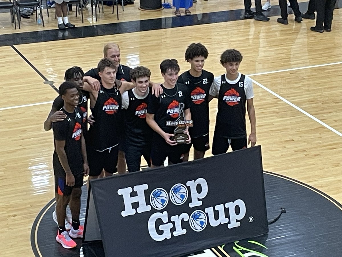 Congrats to Coach ⁦<a href="/PPierfy/">Phil Pierfy</a>⁩ and his 17u Plat team for taking home the chip ⁦<a href="/HGSL_HoopGroup/">HGSL</a>⁩ in Spooky in Platinum division. Team has improved all season and filled with college 🏀up and down their roster.
⁦<a href="/beaulyren/">Beau Lyren</a>⁩ went off in the chip for 31 pts💪⁦⁦