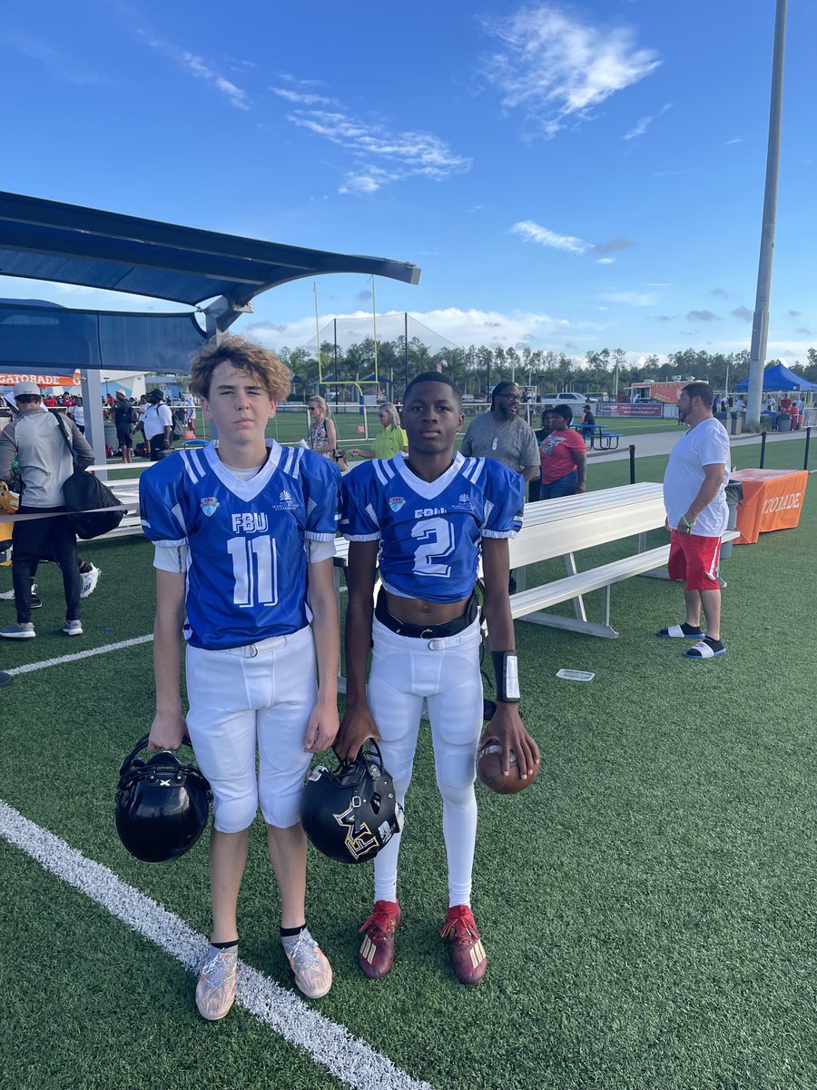 nunc813's tweet photo. These 2 been rocking a long time, now they’re back together again💪🏾@JonesHSFootball @DereonColemanQB @kason_mullis @Brodie07Perry @polk_way @HSFB_Scoreboard #NoFold #TheyComing #JonesBoys🧡💚🐅 https://t.co/FgymQkx663